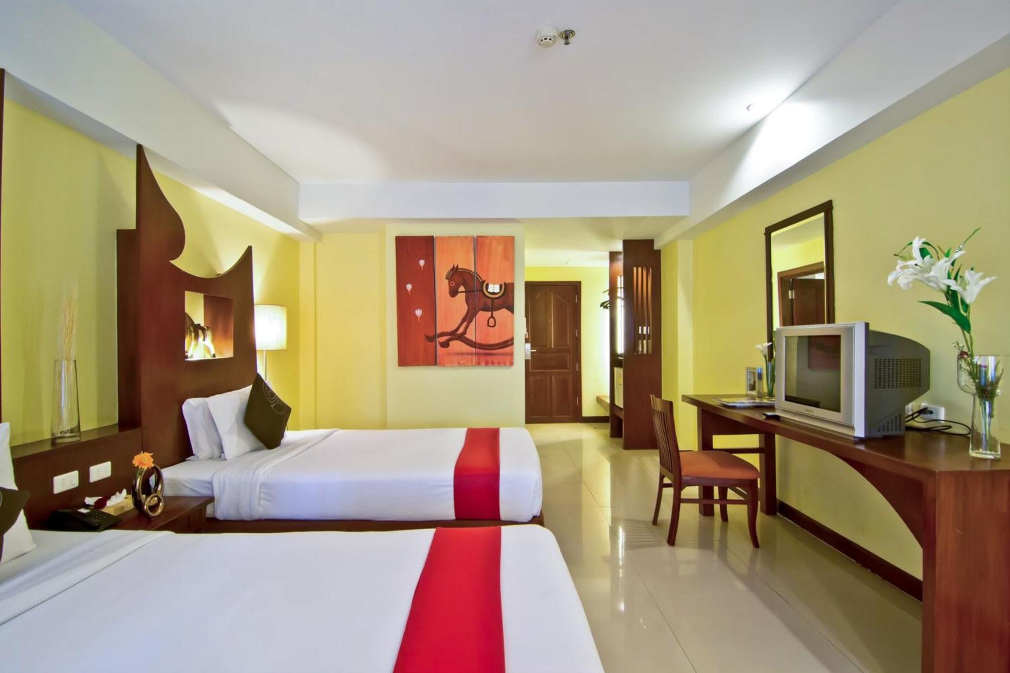 Golden Sea Pattaya Hotel Ruang foto