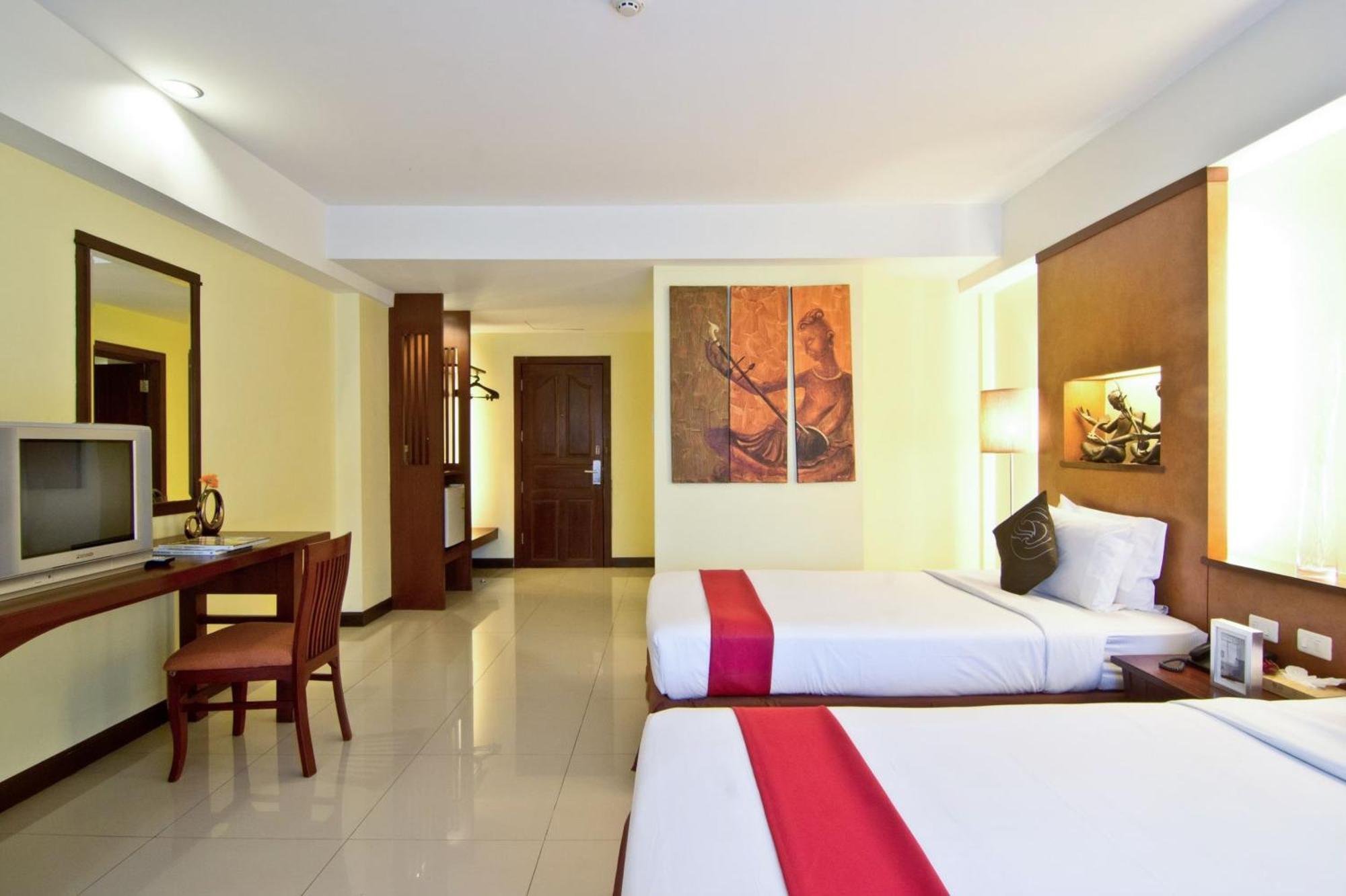 Golden Sea Pattaya Hotel Bagian luar foto